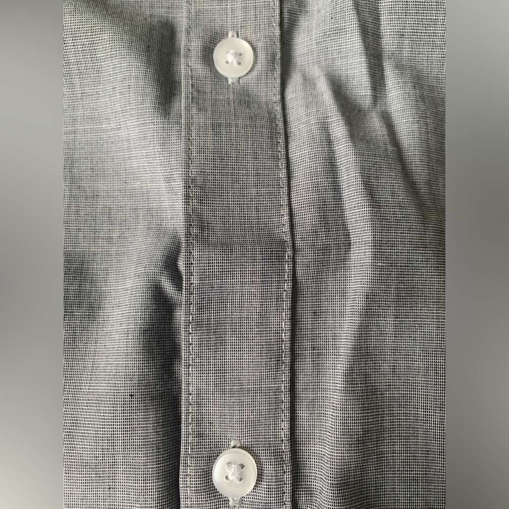 #13 H&M Slim Fit, Easy Iron button-up dress shirt. Size XL - Picture 4 of 5